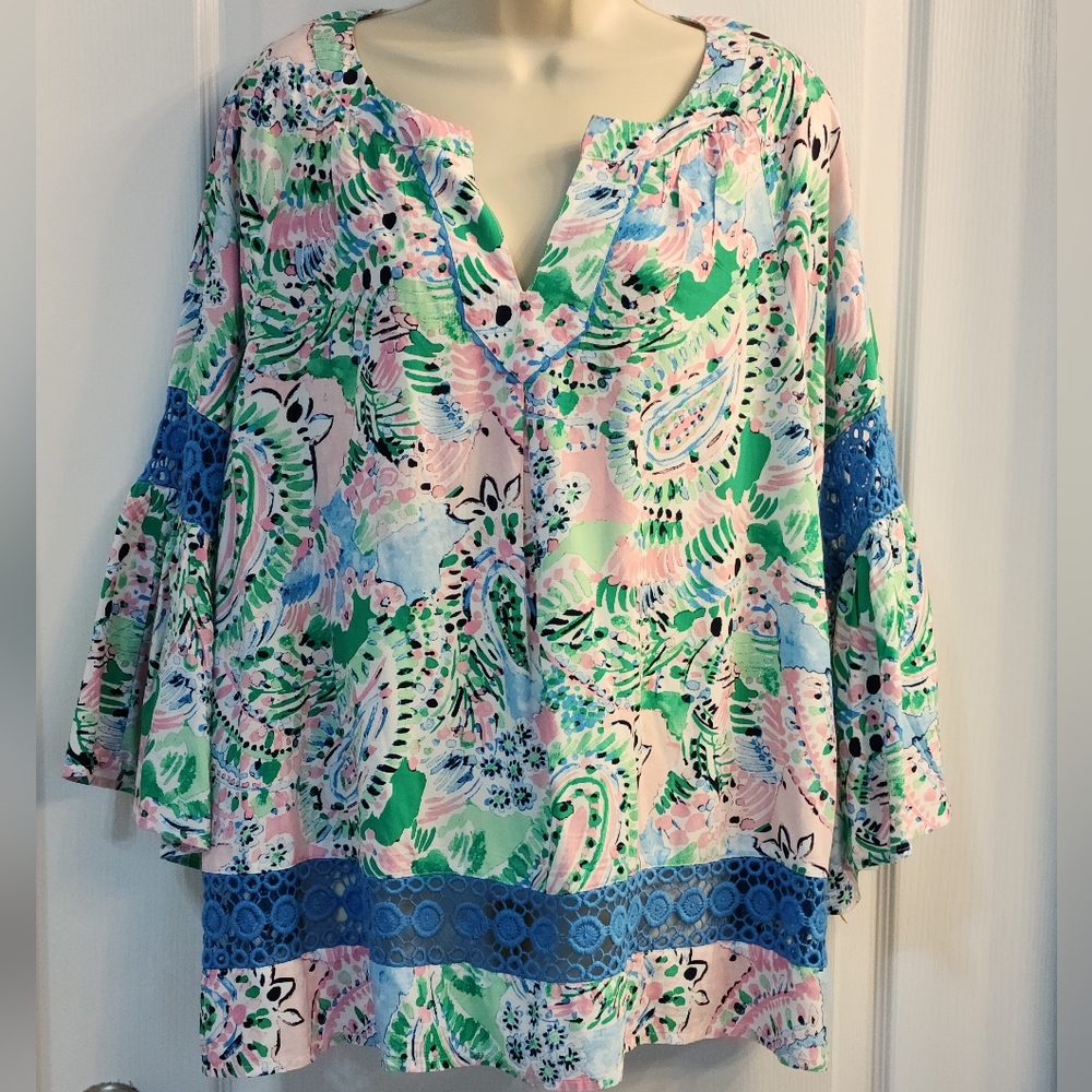 Crown & Ivy Floral Paisley Top Bell Sleeves Crochet Accent Size XL Extra Large